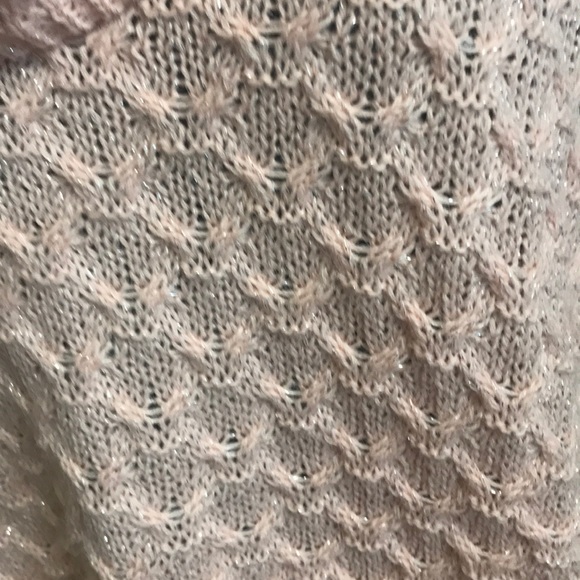 H & M pink sweater - Picture 4 of 7